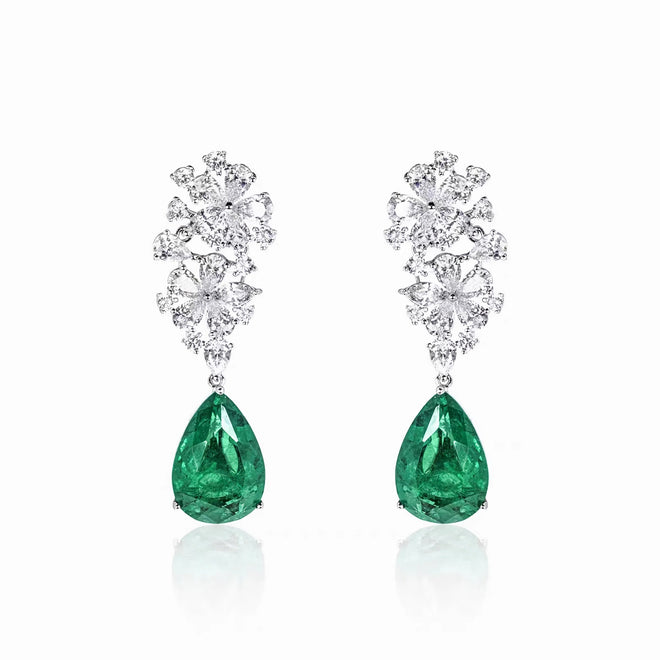 Pear green zircon earrings