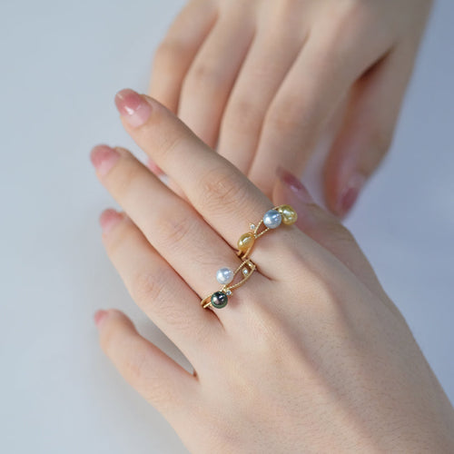 Keshi Ring With Diamonds