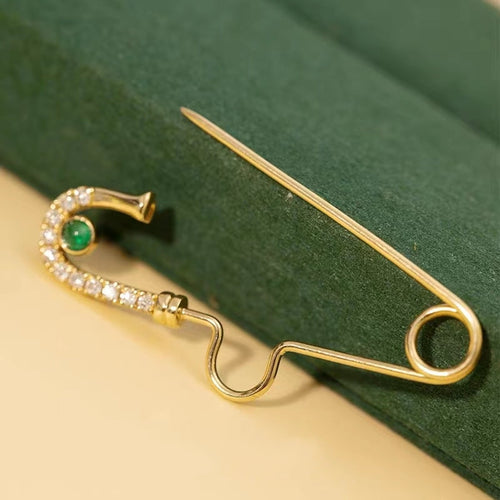 Diamond Brooch With Emerald