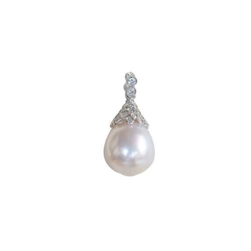 Salt Water Baroque Pear lPendant with Diamond