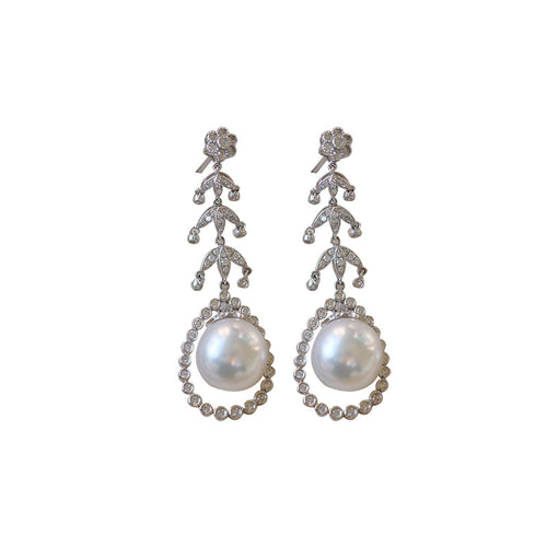 Salt Water Baroque Pearl Earring with Diamond