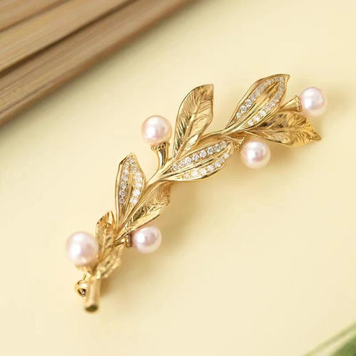 Akoya Pearl Brooch With Diamond