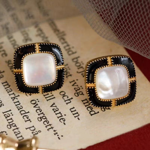 Mother of pearl Earring with Black Enamel
