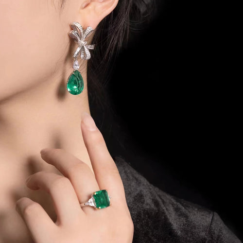 Pear green zircon ribbon earrings