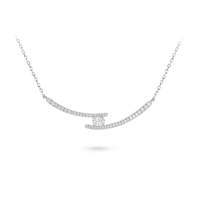 Oval zircon necklace in silver