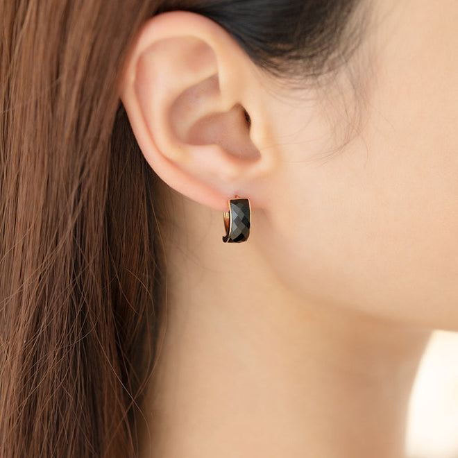 Black Spinal Earrings