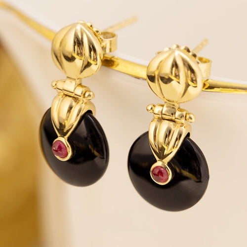 Onyx Earrings with ruby