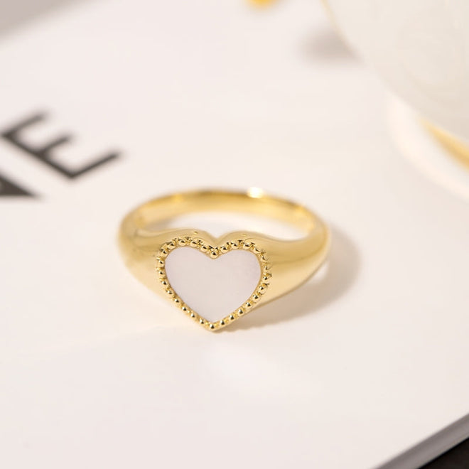 Mother Of Pearl Heart-shape Signit Ring