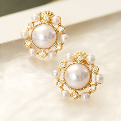 Akoya Pearl Earrings with Diamond