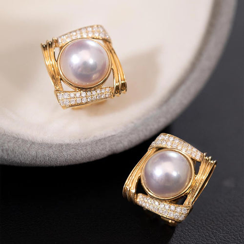 Akoya Pearl Earrings with Diamond