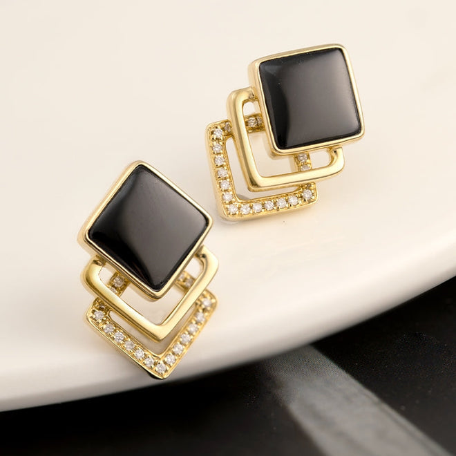 Black Spinal Earrings With Diamonds