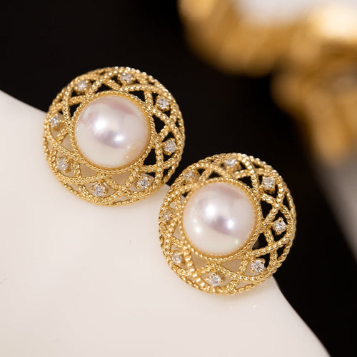 Akoya Pearl Earrings with Diamond