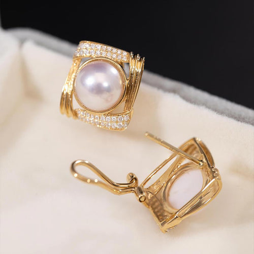 Akoya Pearl Earrings with Diamond