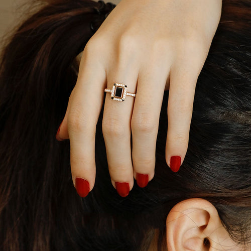 Black Spinal Ring With Diamonds