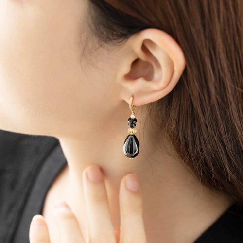 Black Spinal Drop Earrings