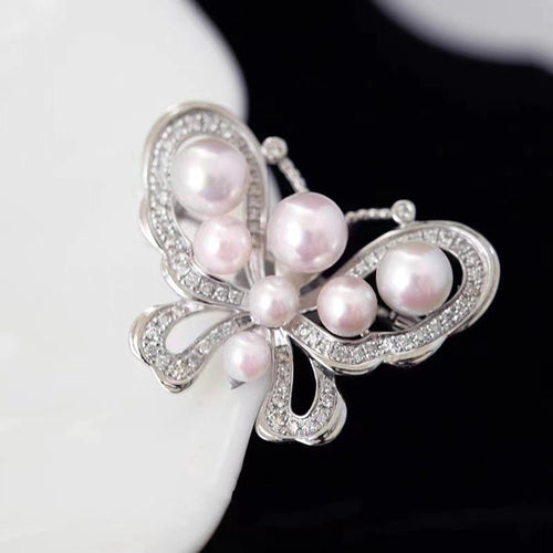 Akoya Pearl Brooch With Diamond