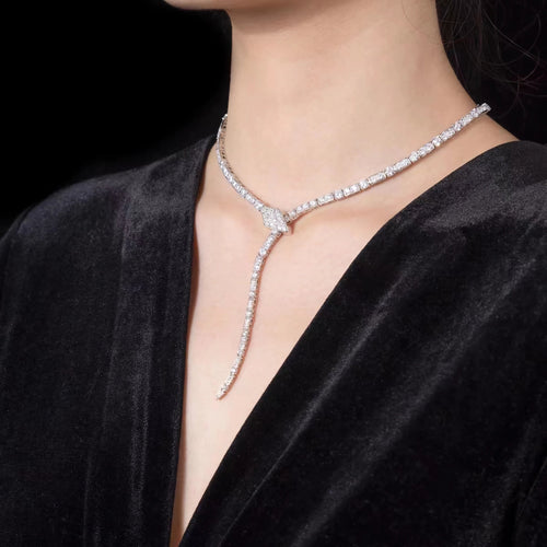 lady wearing Snake silver necklace with white zirconia